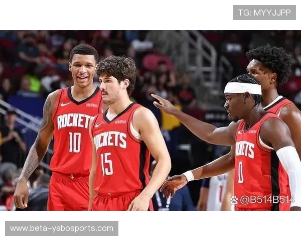 阿门汤普森末节统治攻防两端 4中4贡献8分3助攻1抢断1盖帽