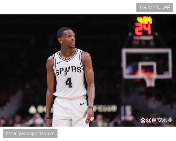 马刺福克斯17分6篮板4助攻2抢断 防守压迫性助球队取胜